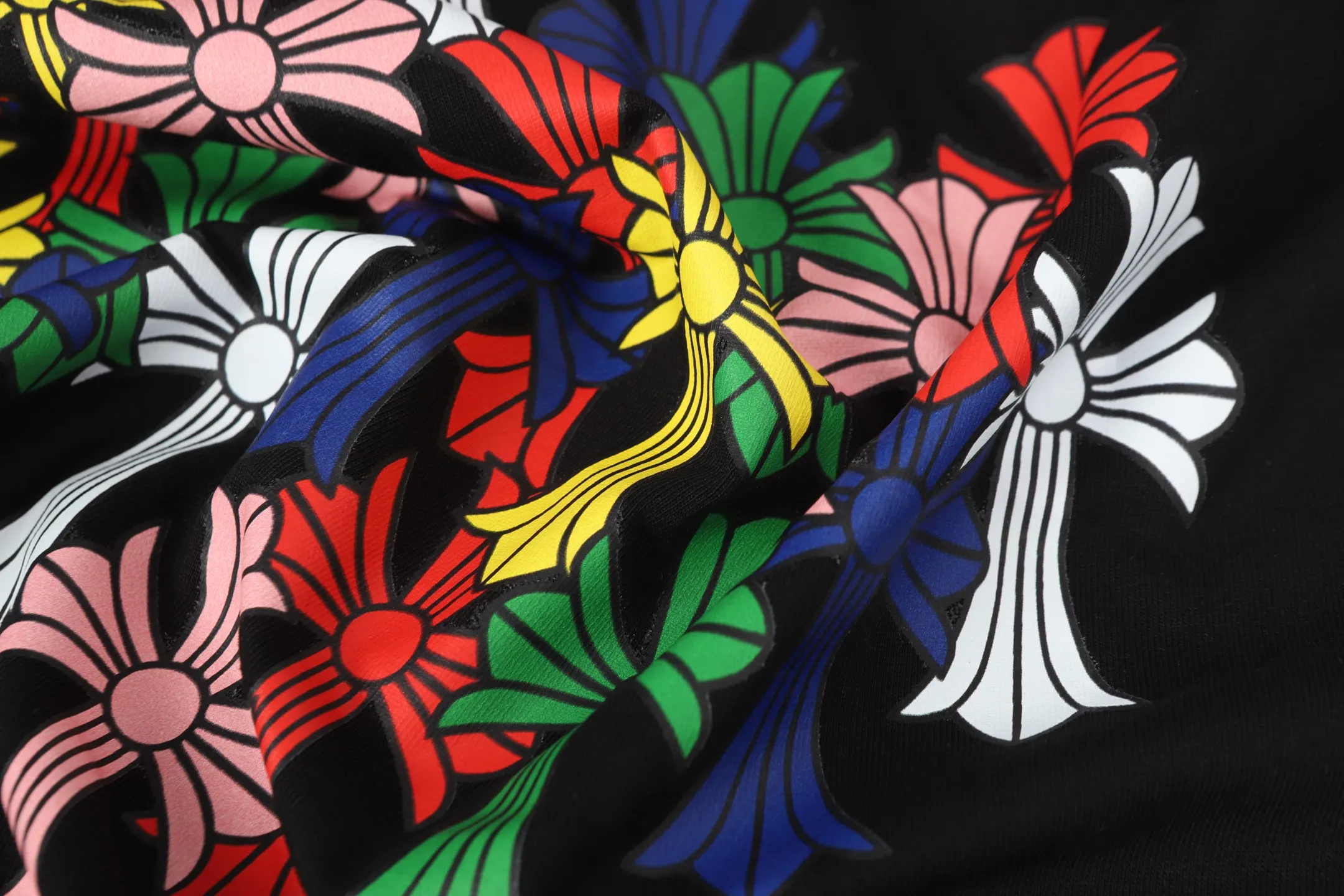 P160 -Chrome Hearts/Chrome Hearts Colorful Cross ✝️Sanskrit letters explosive long-sleeved T-shirt -High weight, high density and high quality. The wool is soft, delicate and skin-friendly. It feels soft and silky. It has excellent warmth and skin-friendly properties.